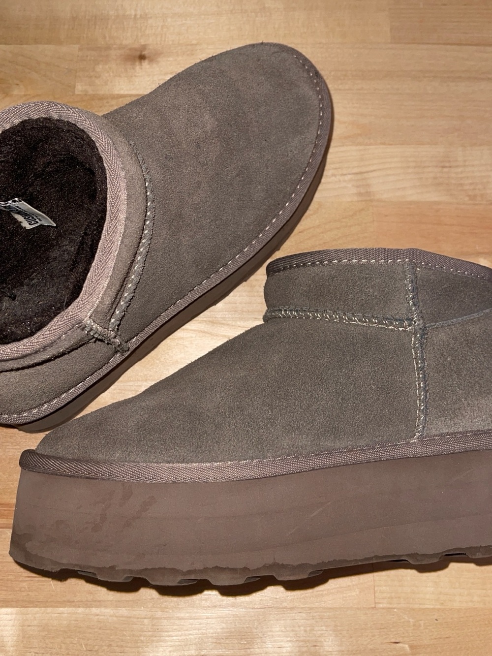 Cushionaire platform boot